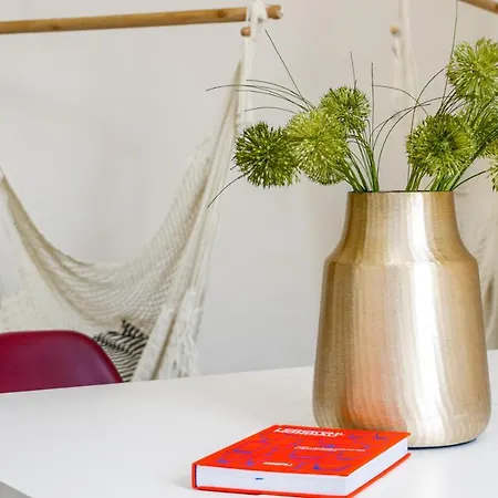 Feel - Porta Nuova בית הארחה